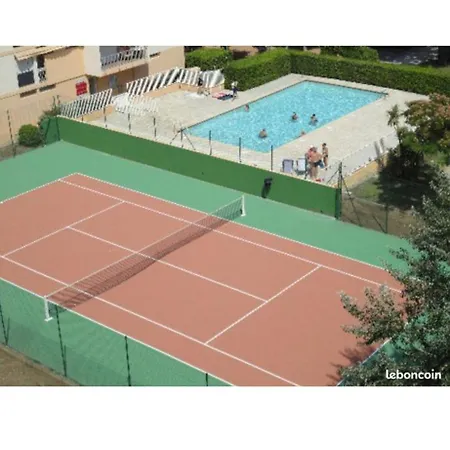 Appartement Avec Coin Nuit, 100 M De La Le Lavandou