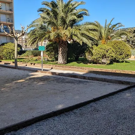 Avec Coin Nuit, 100 M De La 公寓