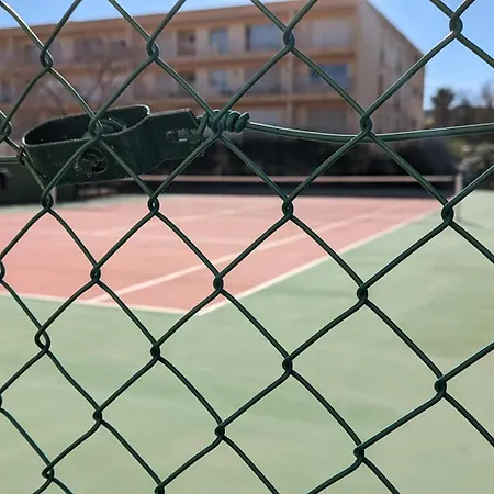 Avec Coin Nuit, 100 M De La