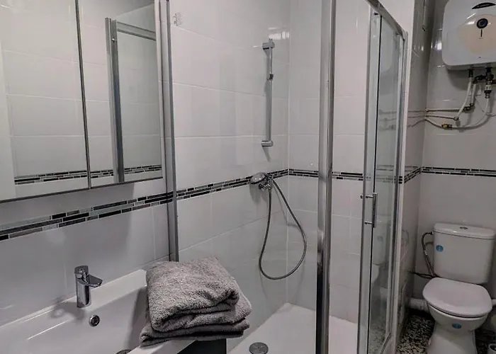 Apartman Avec Coin Nuit, 100 M De La Le Lavandou